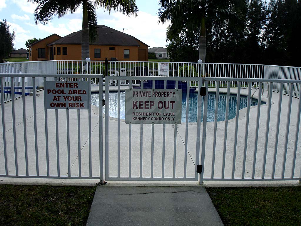Lake Kennedy Community Pool Safety Fence